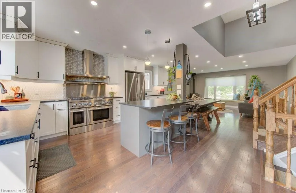 47 WINDING Way