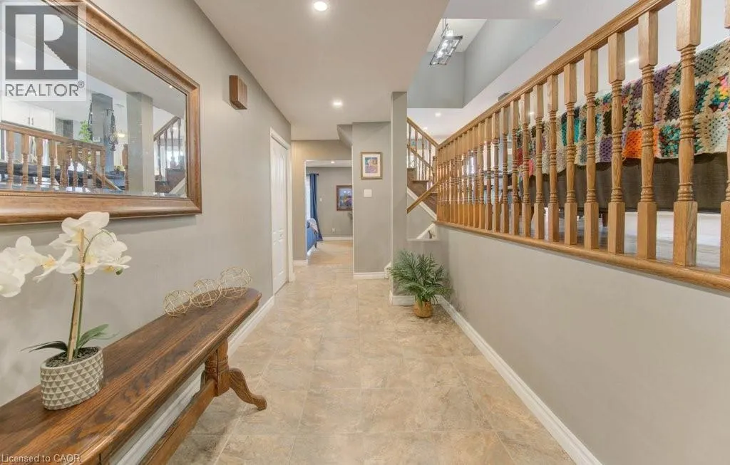 47 WINDING Way