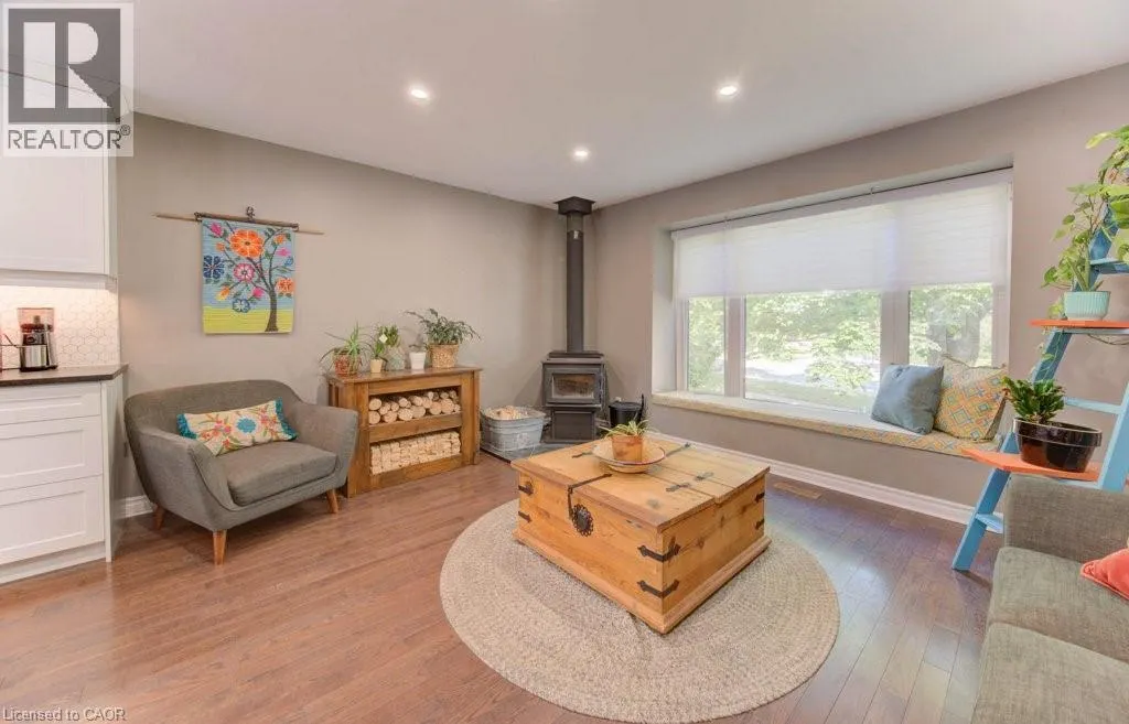 47 WINDING Way