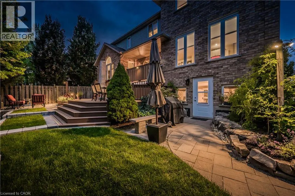 867 CREEKSIDE Drive
