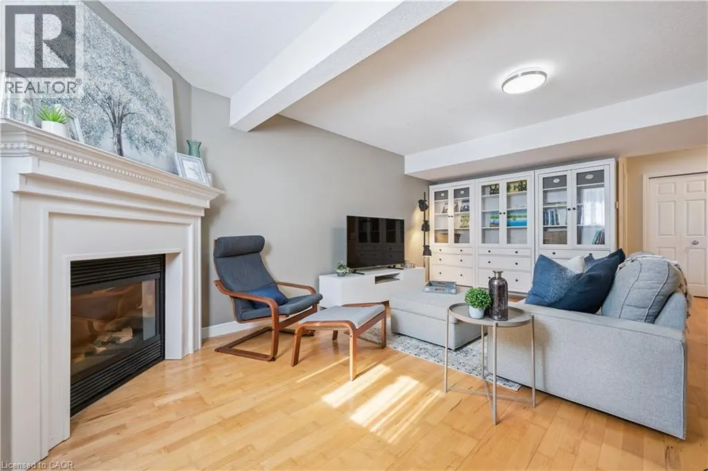 867 CREEKSIDE Drive