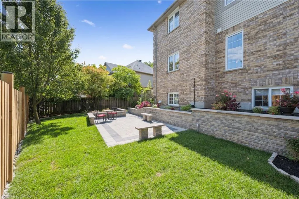 867 CREEKSIDE Drive