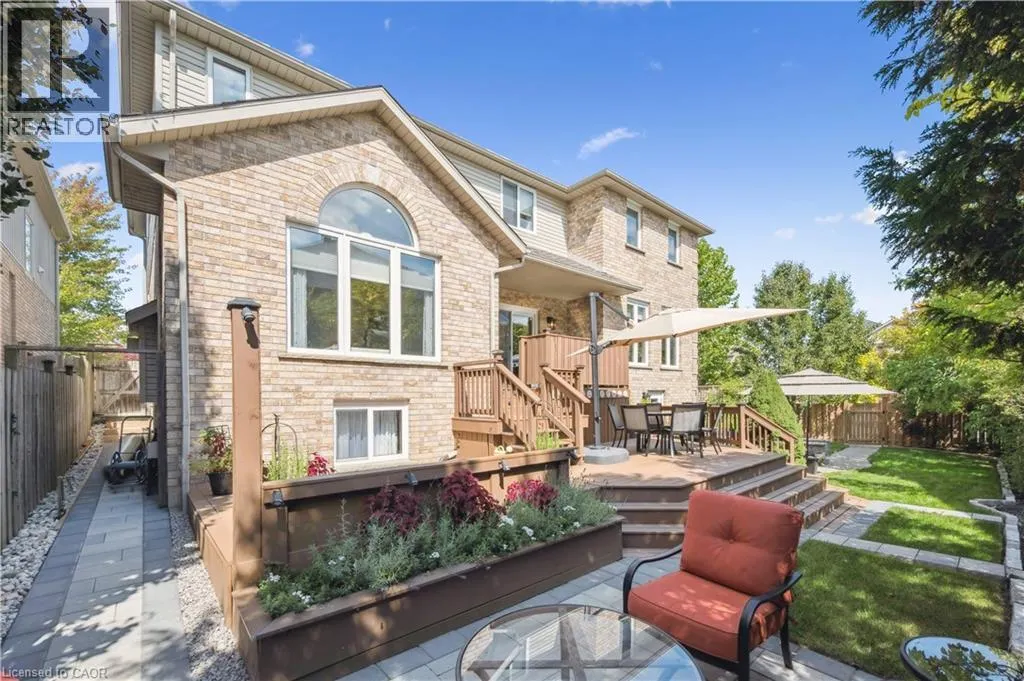 867 CREEKSIDE Drive