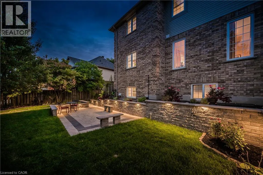 867 CREEKSIDE Drive
