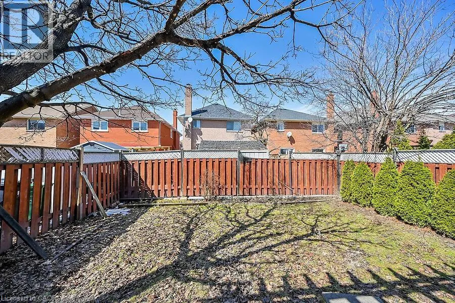 39 BLUE SPRUCE Street