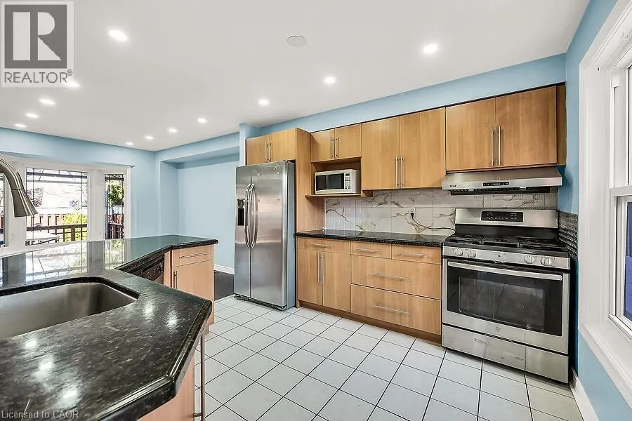 39 BLUE SPRUCE Street