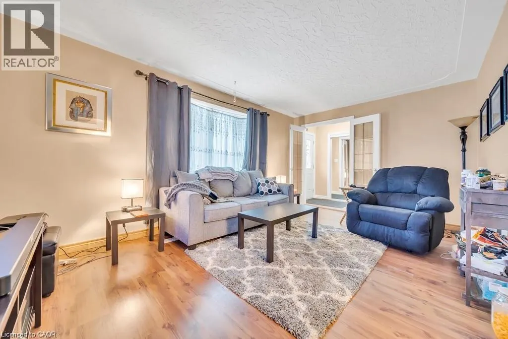 15 ANDERSON Drive