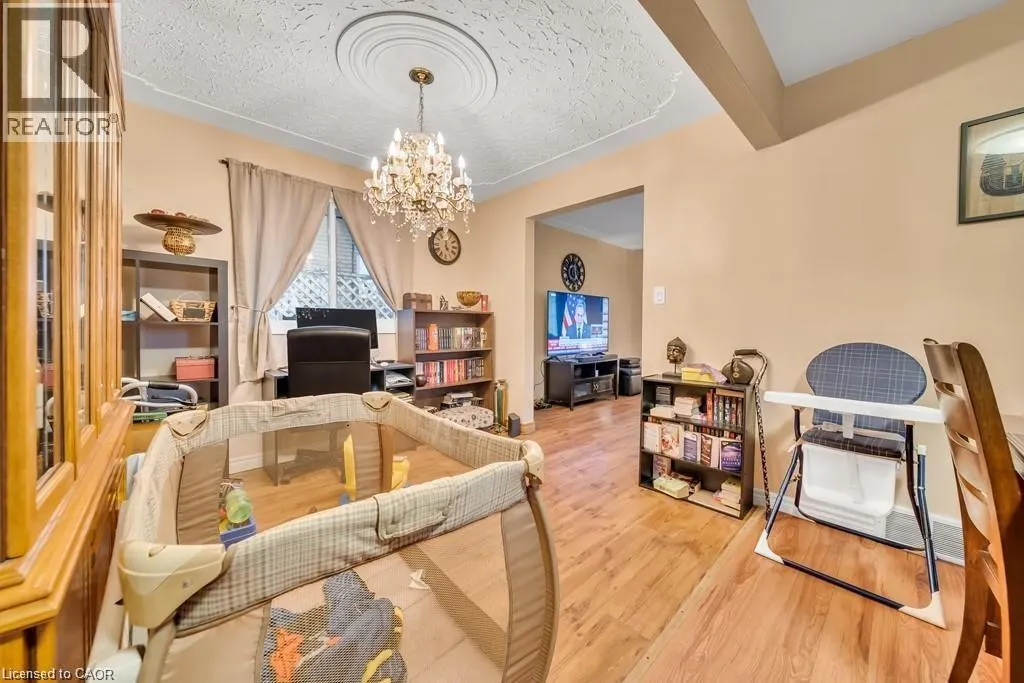 15 ANDERSON Drive