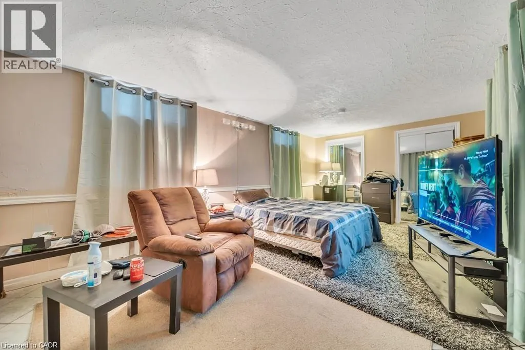 15 ANDERSON Drive