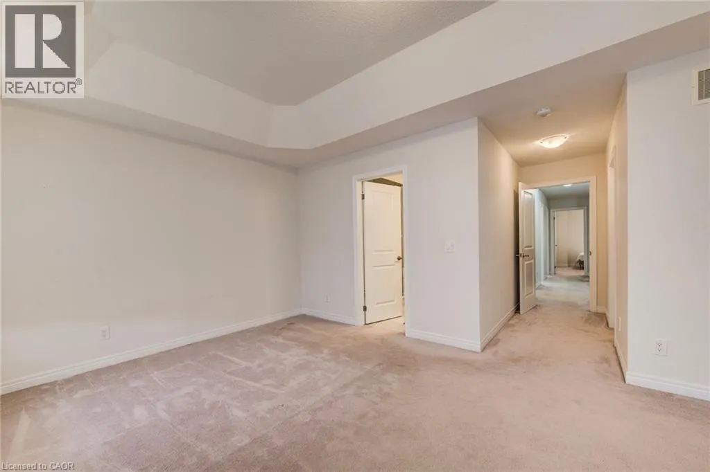 4 STONEHILL AVE