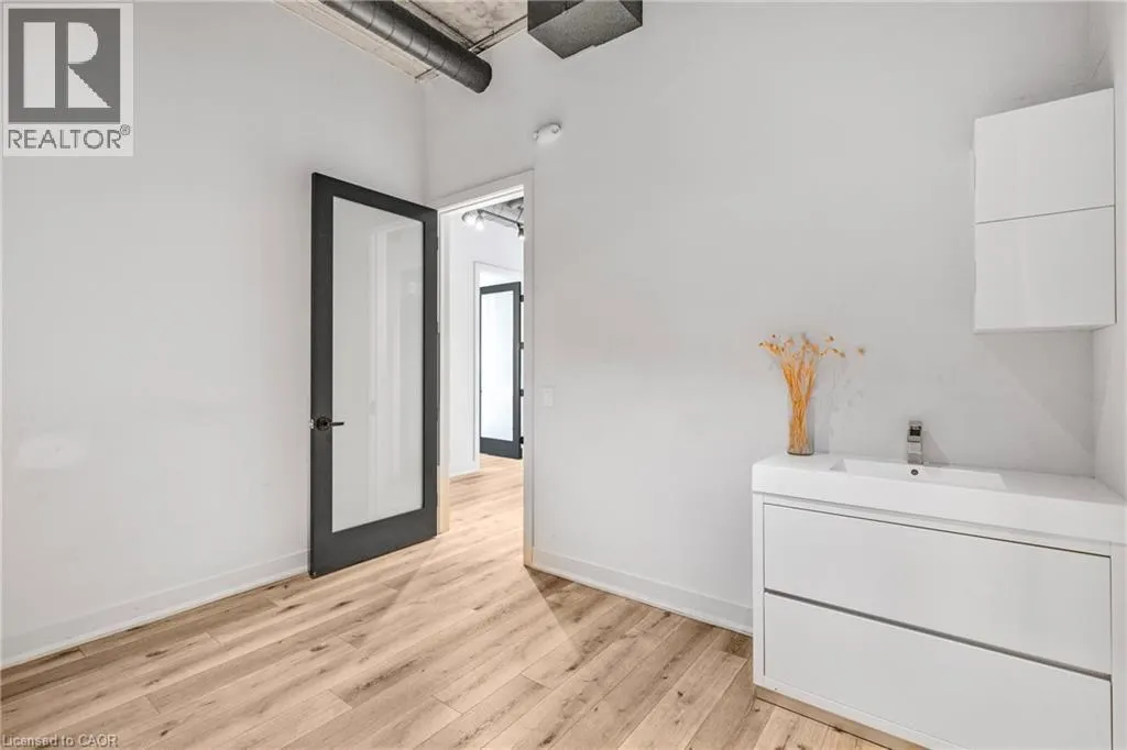 112 KING Street W Unit# Level 2 & 3
