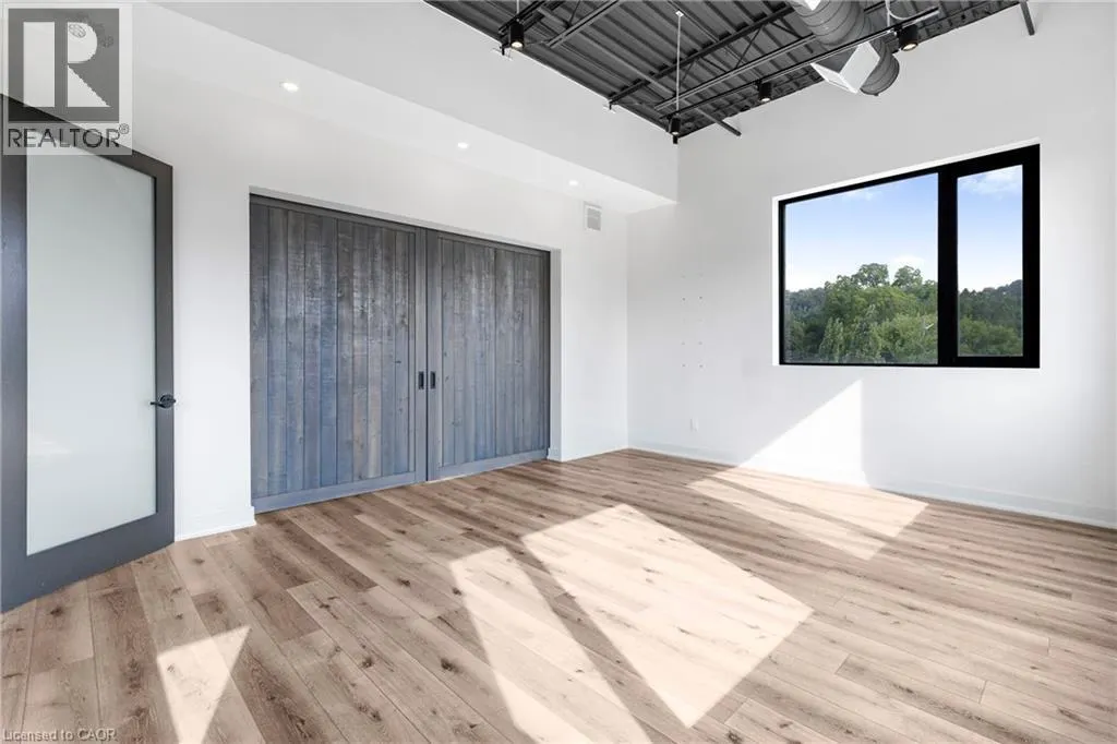 112 KING Street W Unit# Level 2 & 3