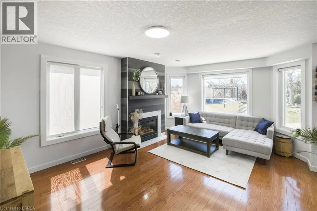 67 WADSWORTH Crescent