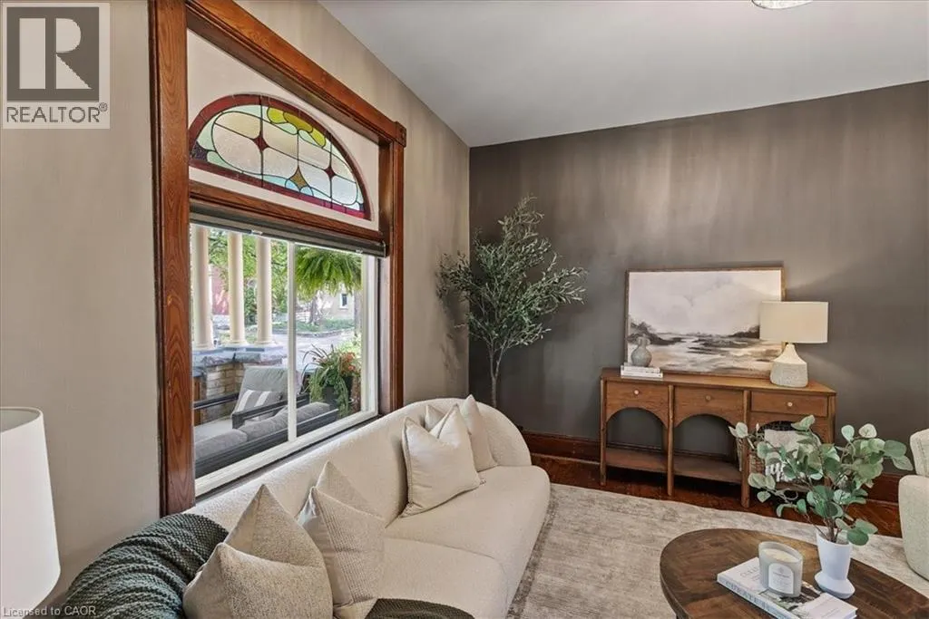 19 RICHMOND Avenue