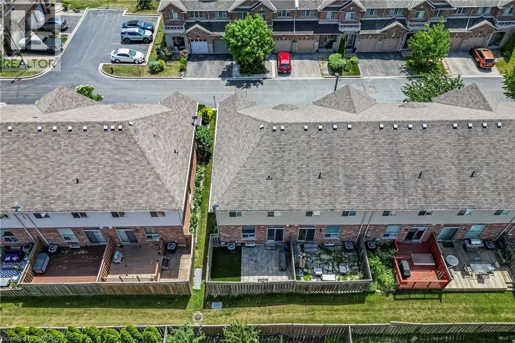 56 MARINA POINT Crescent