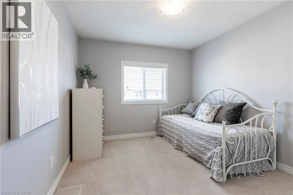 56 MARINA POINT Crescent