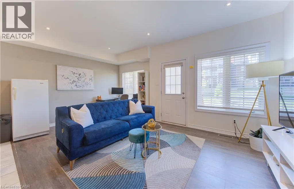 385 WESTWOOD Drive Unit# B, #B