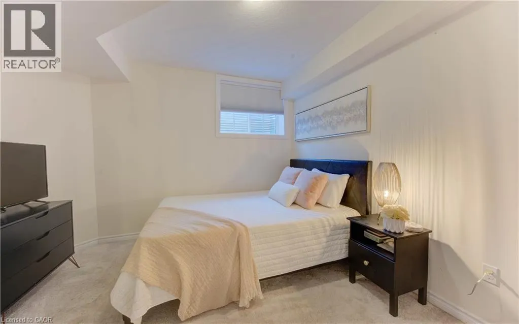 385 WESTWOOD Drive Unit# B, #B