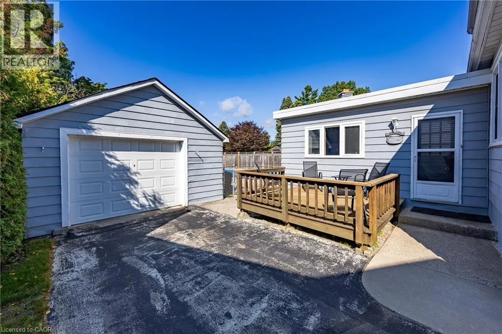 26 LEE Avenue