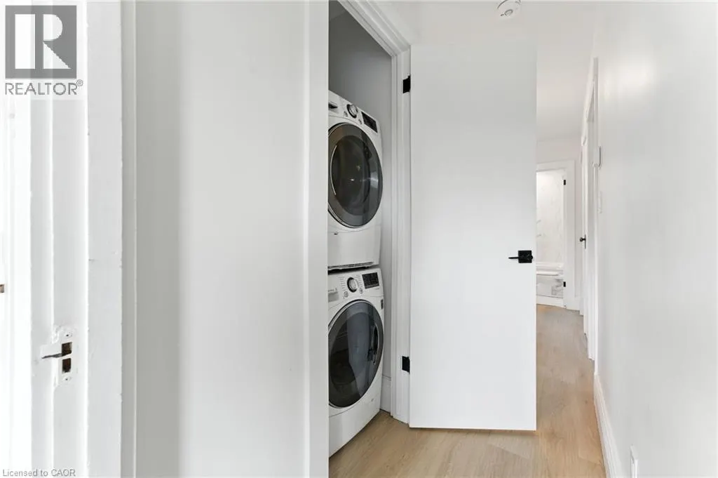 176 BALSAM Avenue S Unit# 2, #2