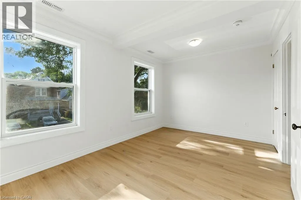 176 BALSAM Avenue S Unit# 2, #2