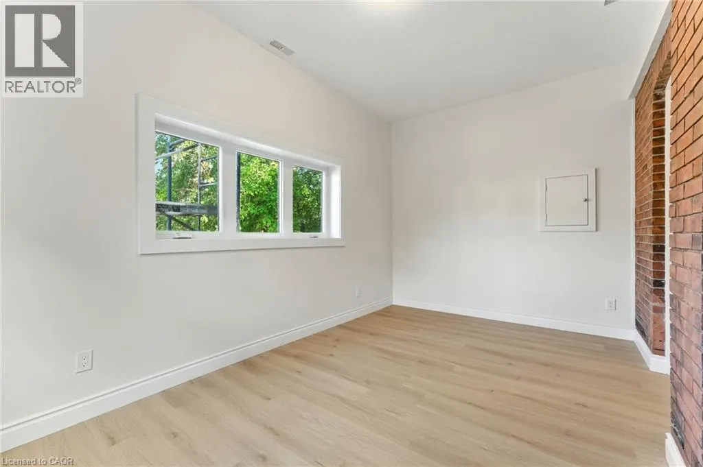 176 BALSAM Avenue S Unit# 2, #2
