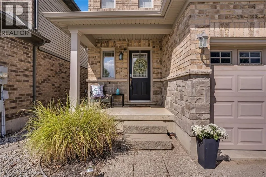 18 CREEK RIDGE Street