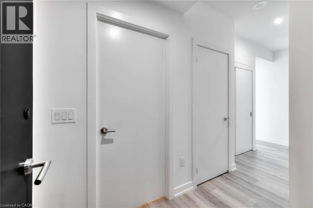 5 WELLINGTON Street S Unit# 1012, #1012