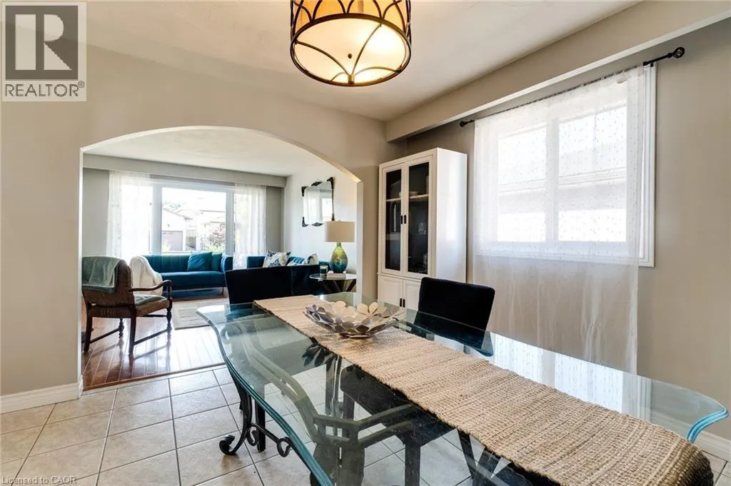 18 PAVAROTTI Court