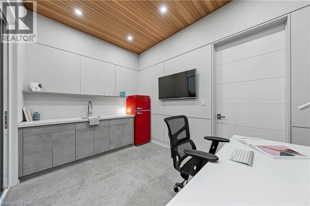 1826 MOSER YOUNG Road