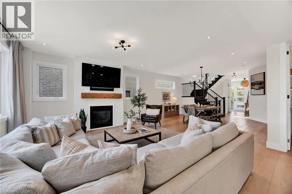 78 RIDGEMOUNT Street