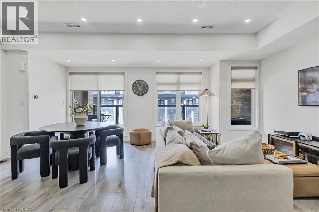 1543 HILSON Heights