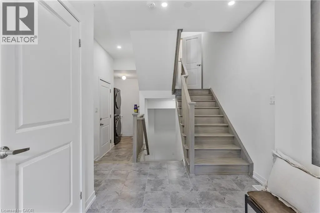 1543 HILSON Heights