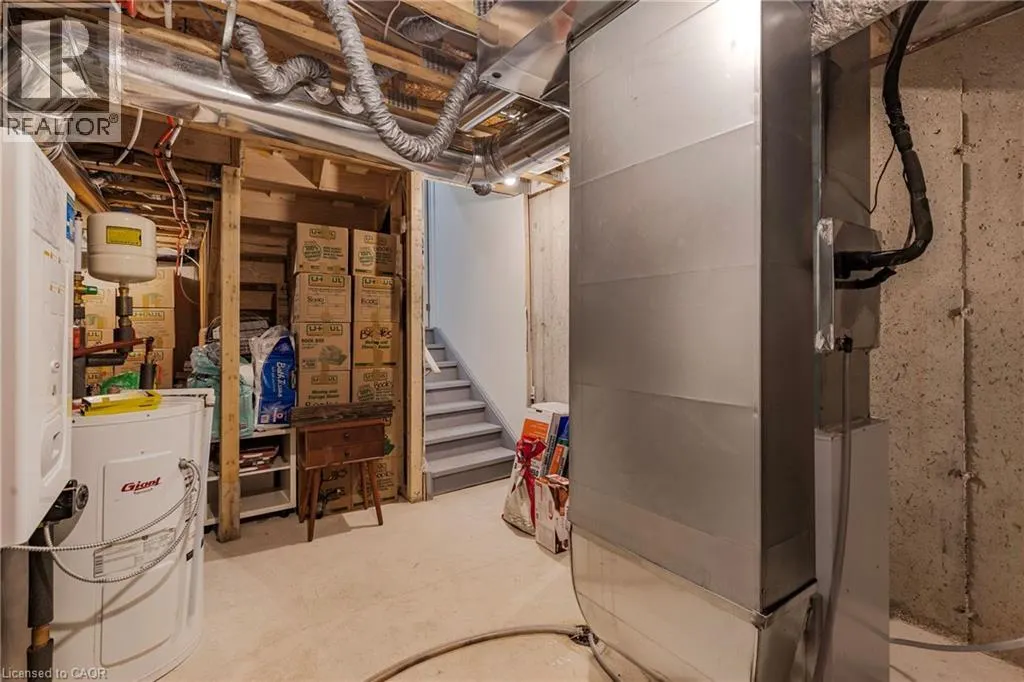 1543 HILSON Heights