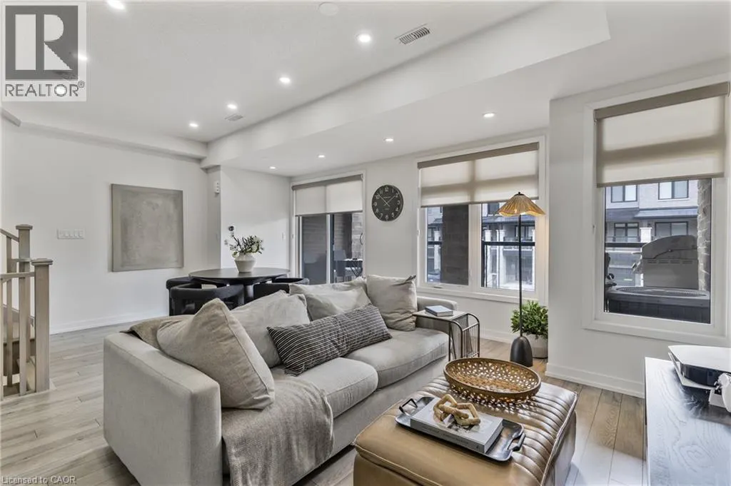 1543 HILSON Heights