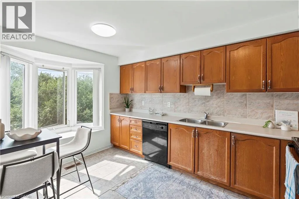 5090 FAIRVIEW Street Unit# 20, #20