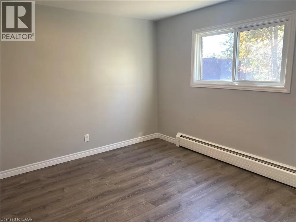 154 ELGIN Street N Unit# 3, #3