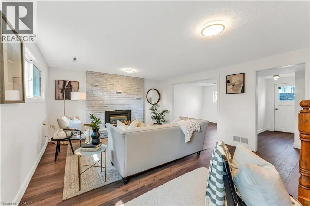 7119 BRIAN Crescent