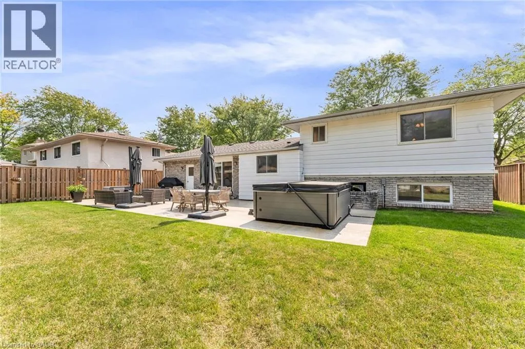 7119 BRIAN Crescent