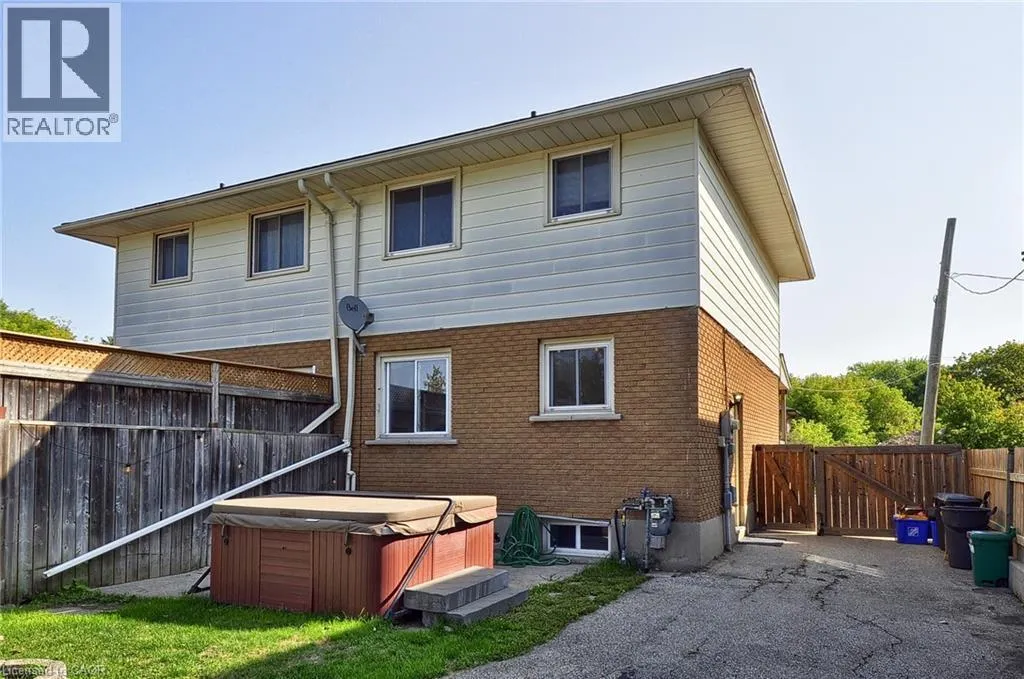 16 BLAIN Avenue