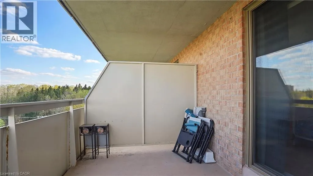 265 WESTCOURT Place Unit# 705, #705