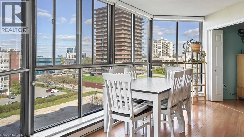 265 WESTCOURT Place Unit# 705, #705