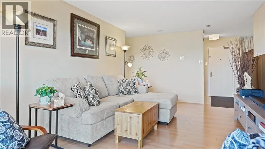 265 WESTCOURT Place Unit# 705, #705