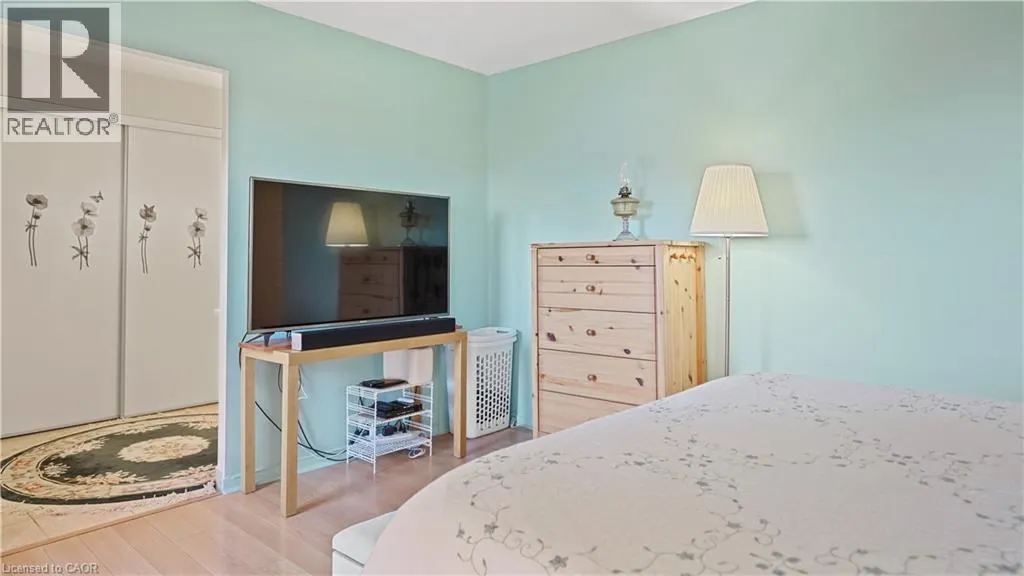 265 WESTCOURT Place Unit# 705, #705