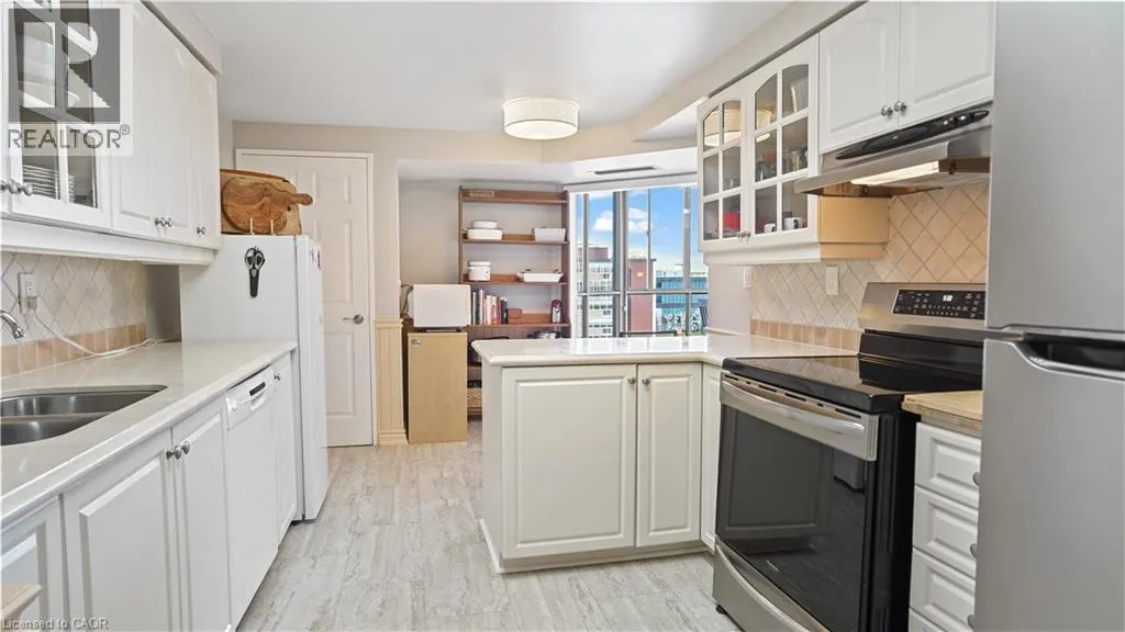 265 WESTCOURT Place Unit# 705, #705