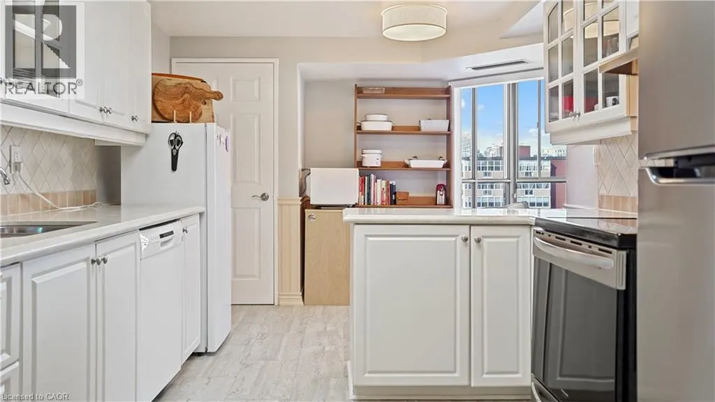 265 WESTCOURT Place Unit# 705, #705