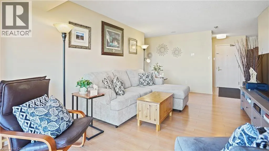 265 WESTCOURT Place Unit# 705, #705