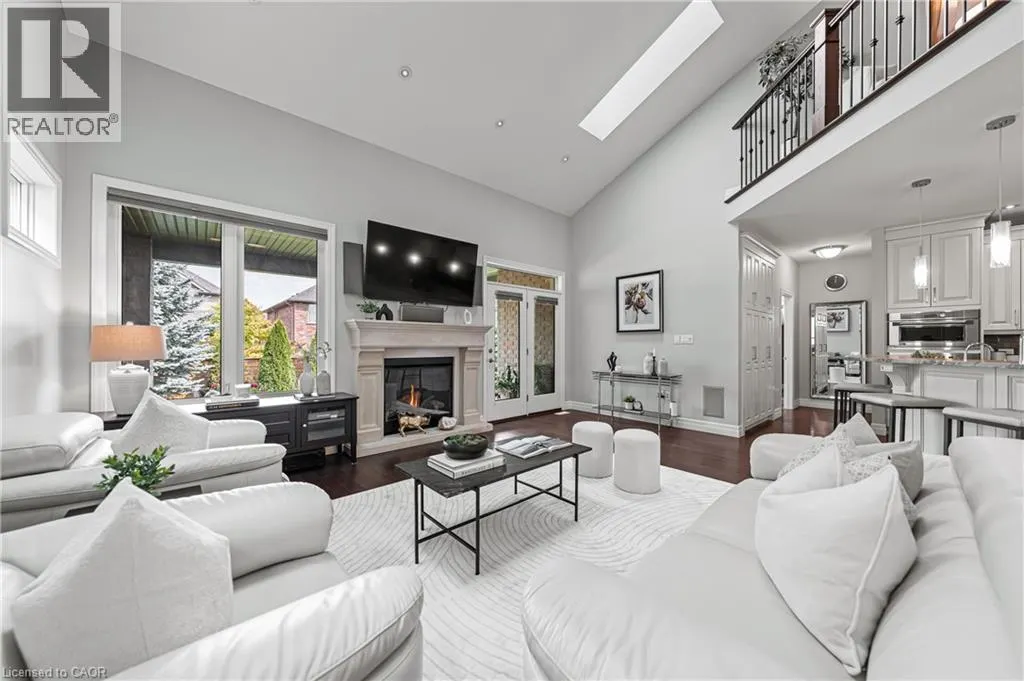 308 DEERFOOT Trail