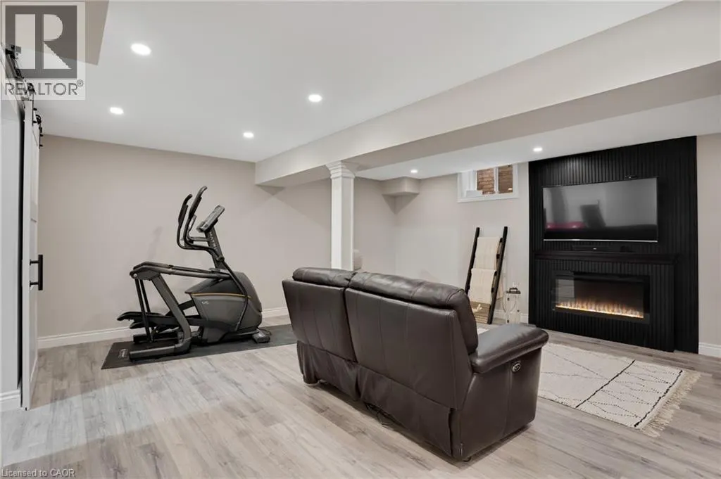 40 LEMONWOOD Place