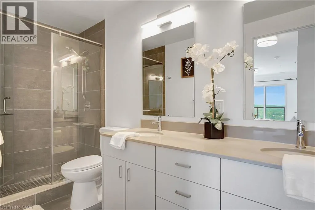 50 GRAND Avenue S Unit# 1712, #1712